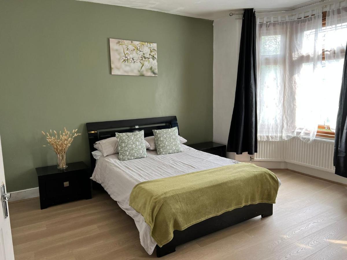 فندق The Leyton Oasis لندن المظهر الخارجي الصورة