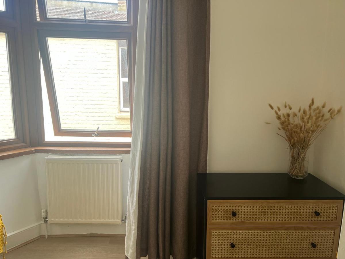 فندق The Leyton Oasis لندن المظهر الخارجي الصورة